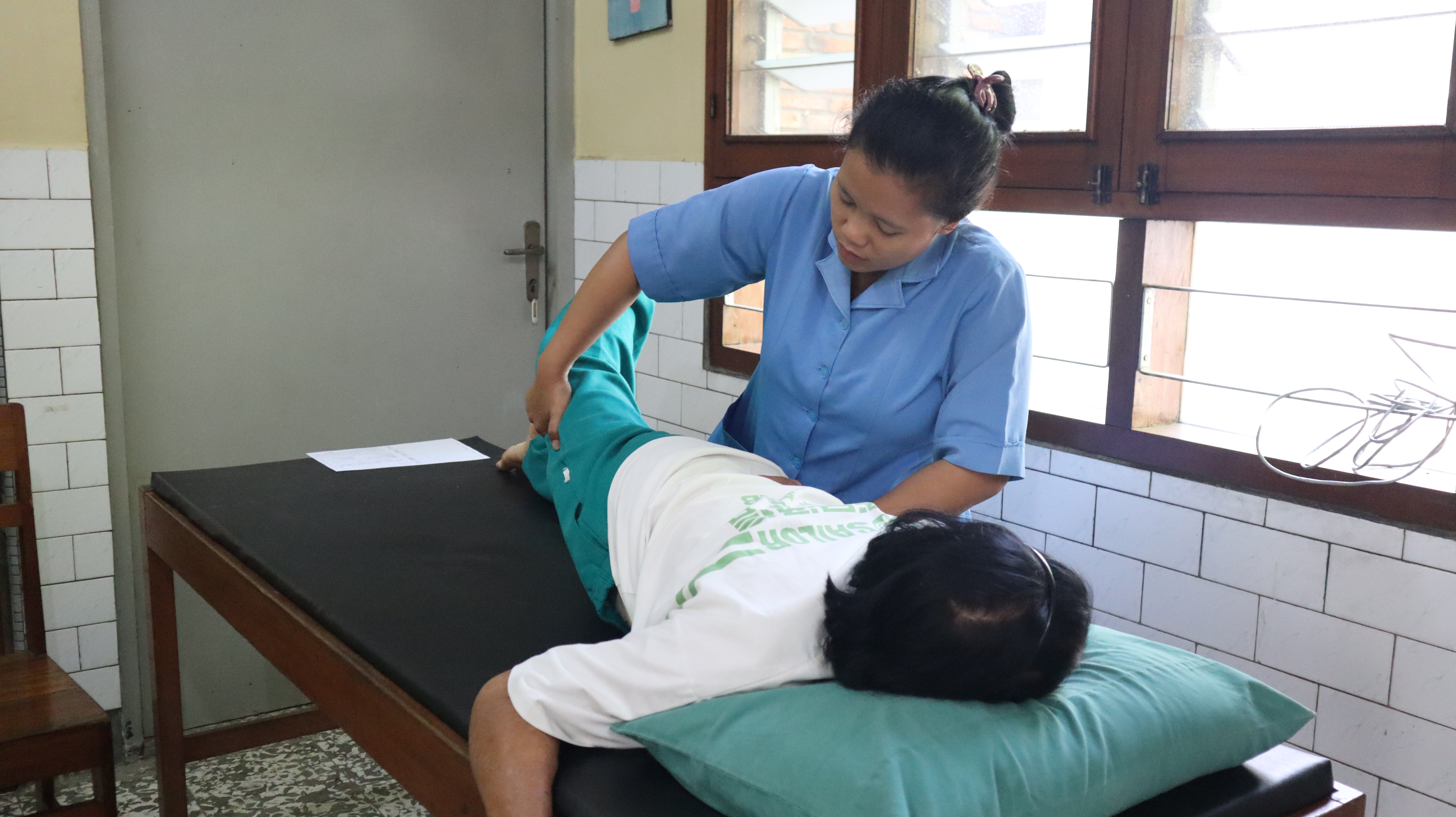 Latihan Kinesioterapi